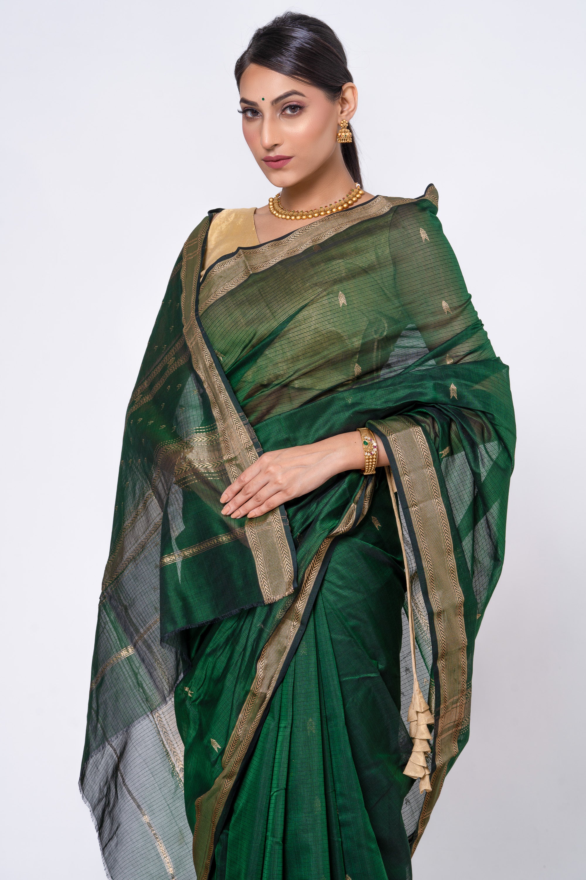 Leaf Green Traditional Handwoven Maheshwari Saree